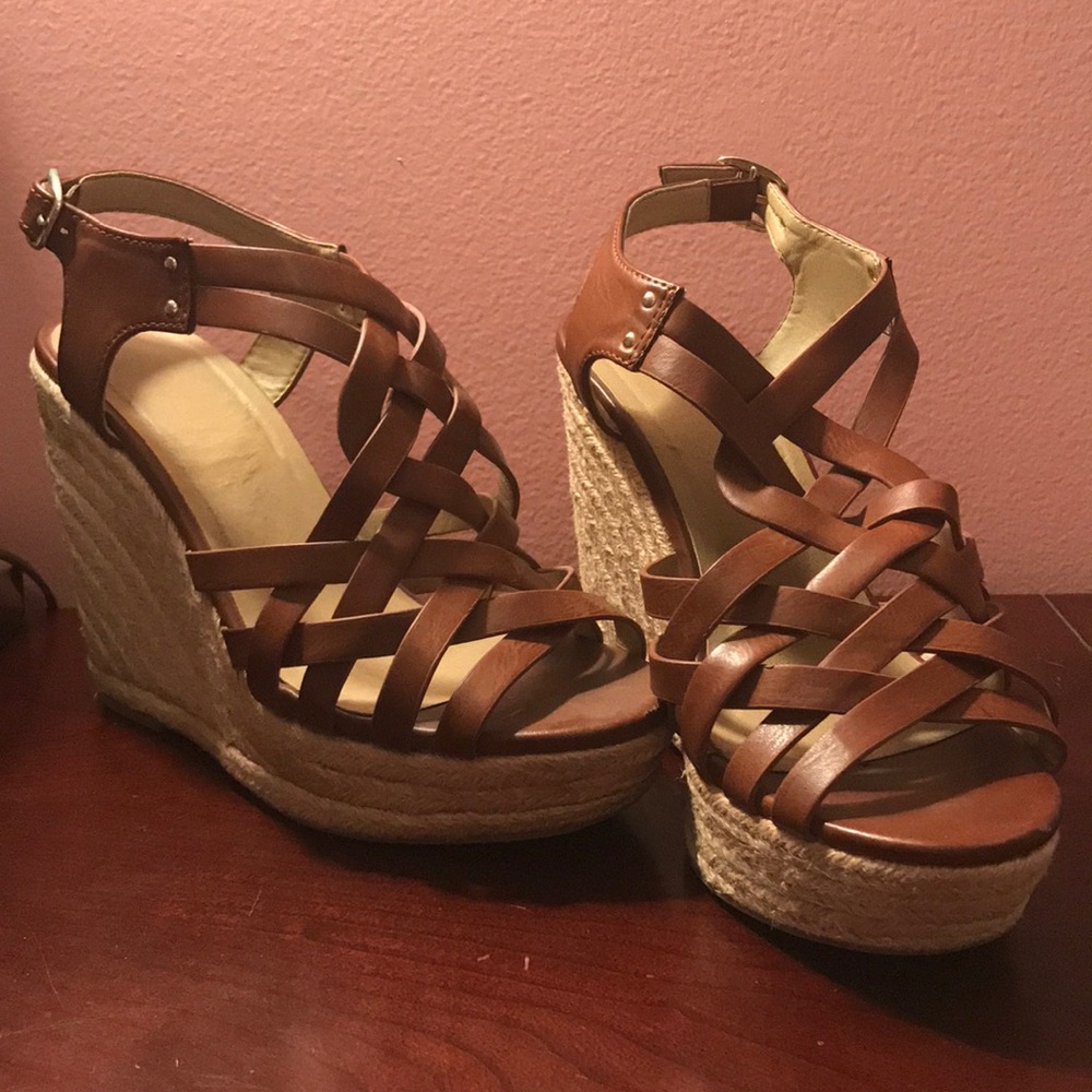Brown Wedges